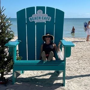 Meet your Posher, Jennifer